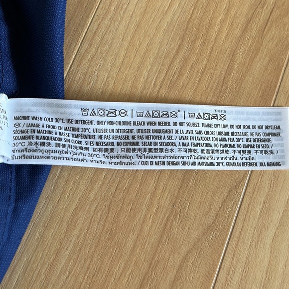 Walt Disney World 50th Anniversary Castle Windbreaker Jacket - Picture 11 of 12